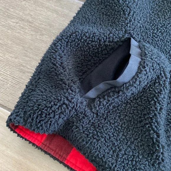 Boys Carters Black Fleece Vest Lined with Red/Black Buffalo Check - Picture 4 of 6